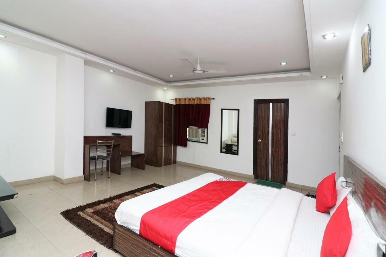 Oyo 10257 Hotel Lotus Park Gurgaon Exterior foto