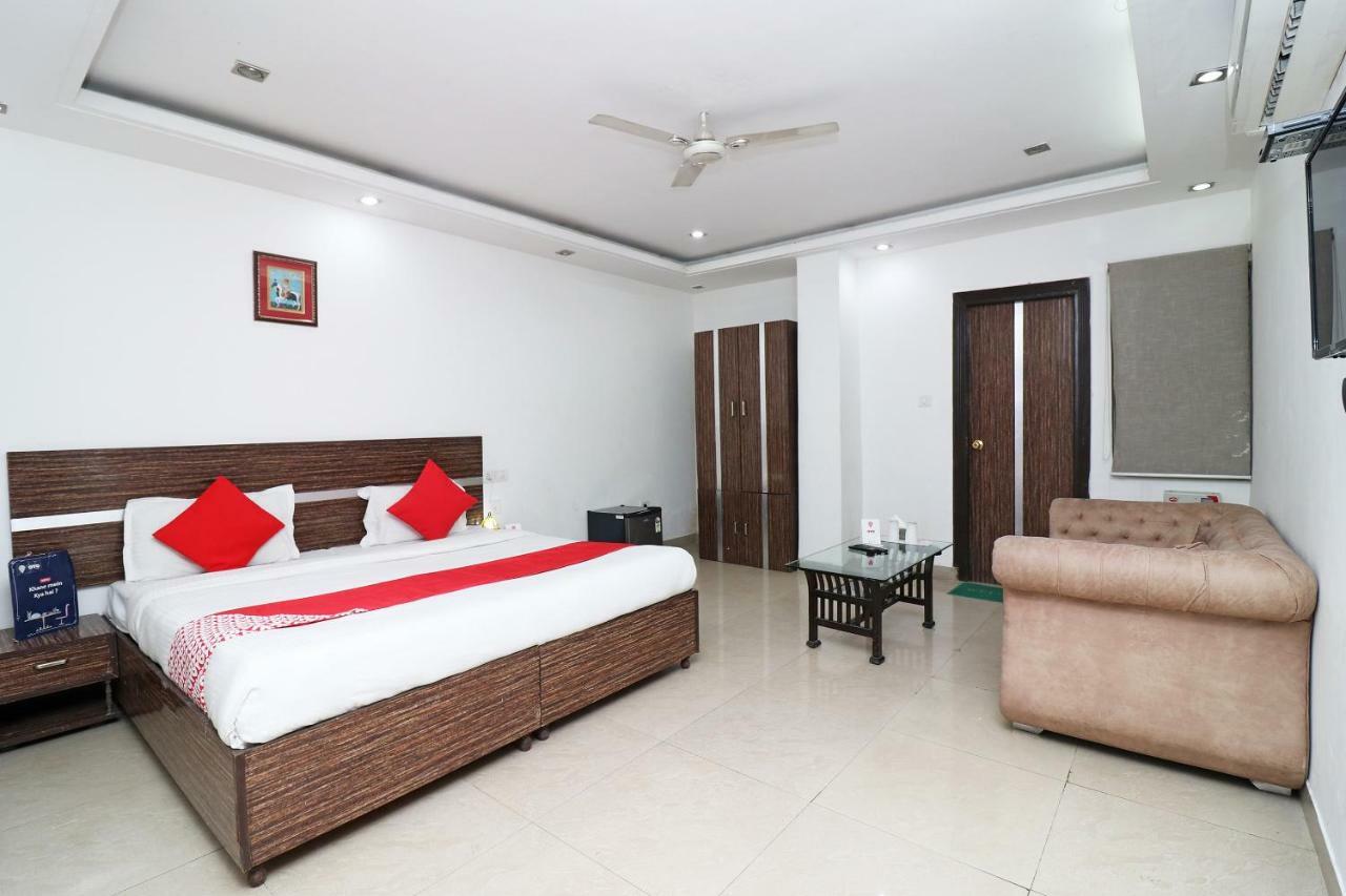 Oyo 10257 Hotel Lotus Park Gurgaon Exterior foto